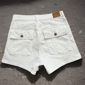 American Eagle White Denim Shorts Size 6 Highest Rise 90s Boyfriend Flap Pockets